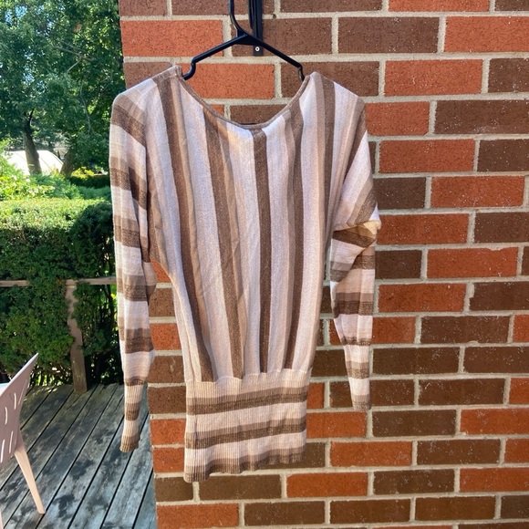 Y2K Brown Striped Sweater with a subtle shimmer - Picture 4 of 5
